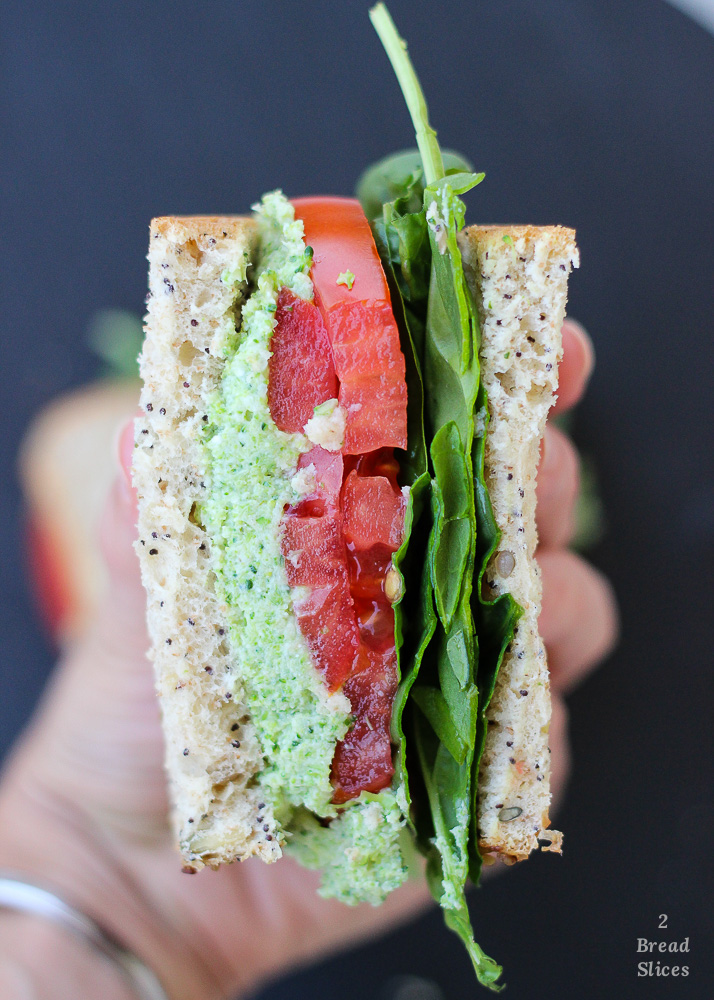 brocoli pesto espinacas tomate