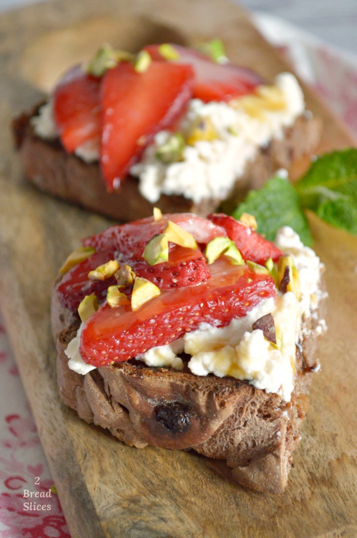 Sandwich de Ricotta y Fresas Asadas