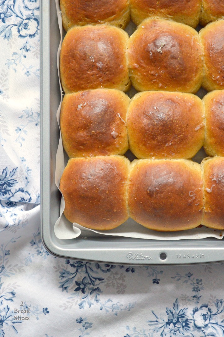 Panecillos de Queso Cheddar y Pimienta