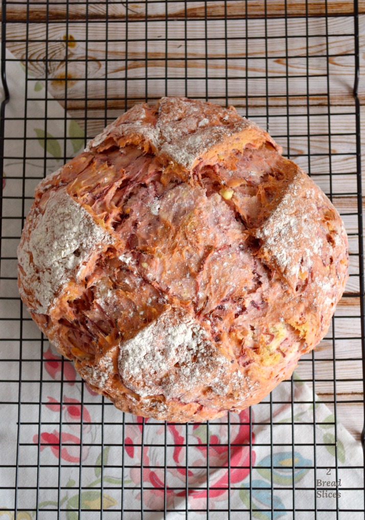 Pan de Soda con Remolacha y Queso Feta