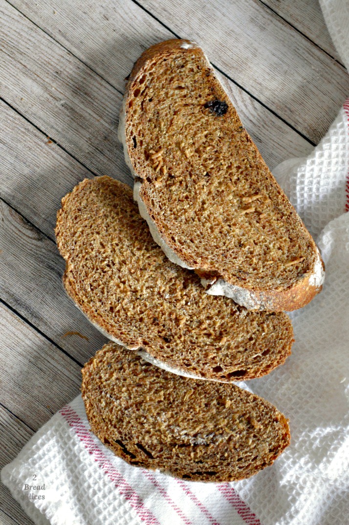 Pan de Ciruelas y Cardamomo