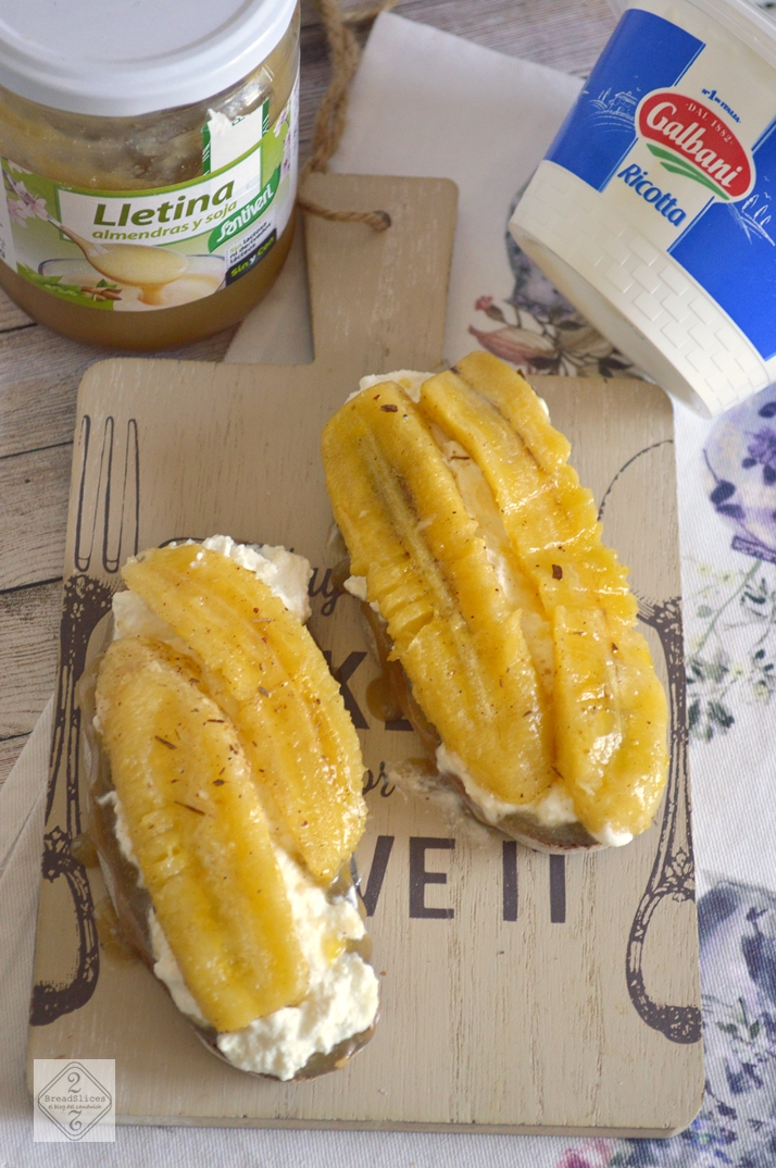 Sandwich de Ricotta y Plátano