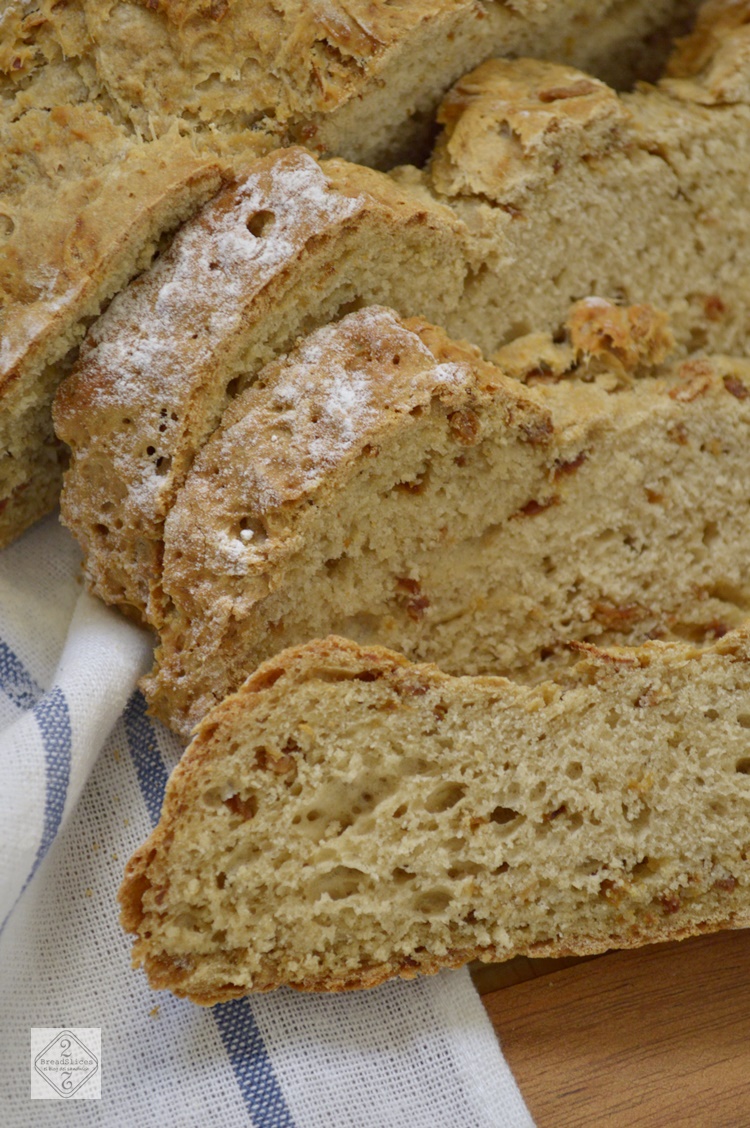 Pan de Soda con Cebolla y Balsámico