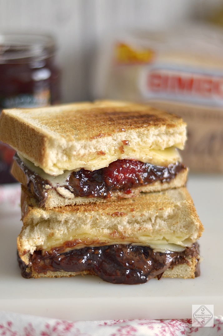 Sandwich de Mermelada de Frambuesa y Nutella