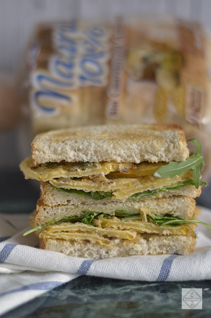 Sandwich de Manzana Frita y Roquefort