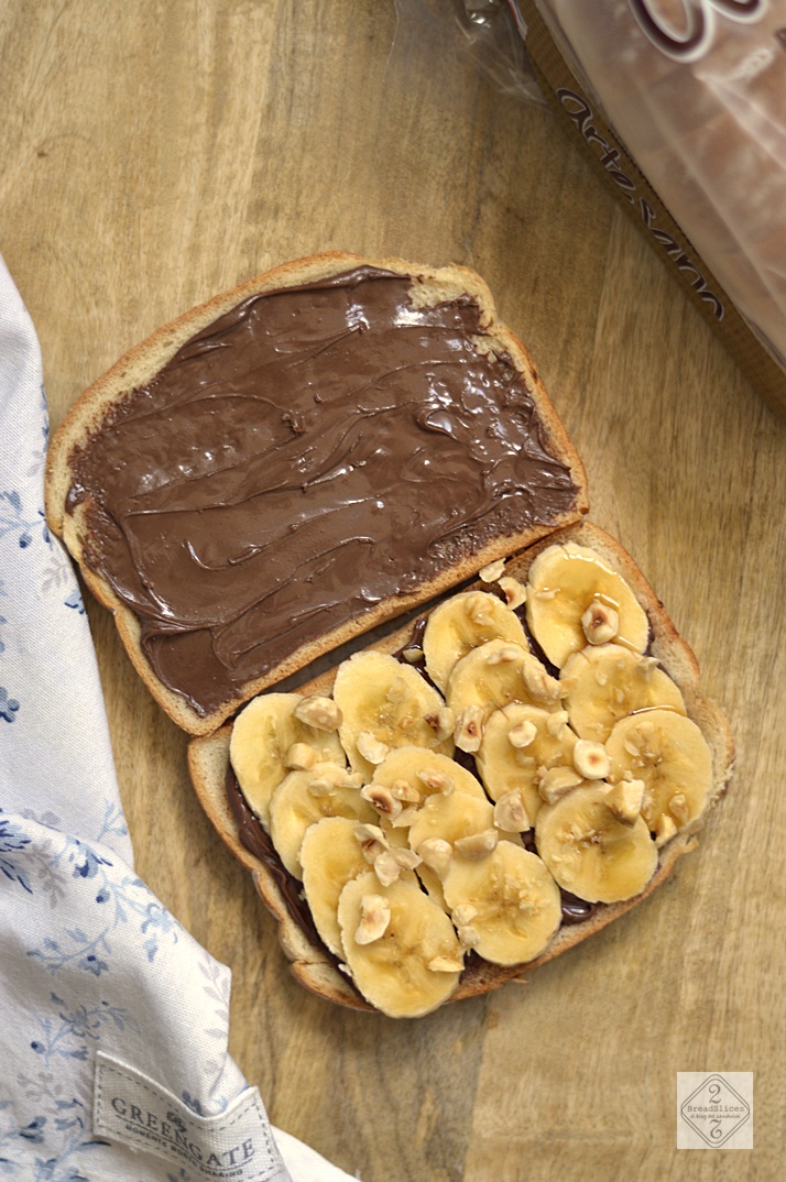 Sandwich de Plátano, Nutella y Avellanas