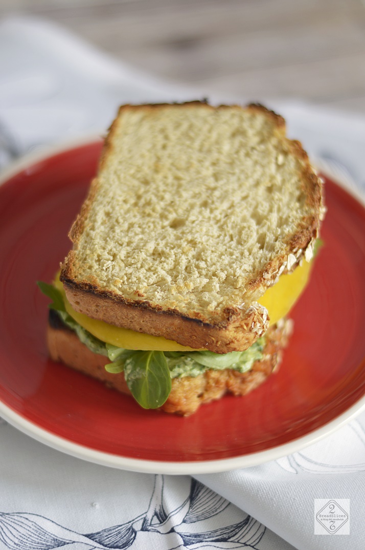 Sandwich de Mango, Rúcula y Roquefort