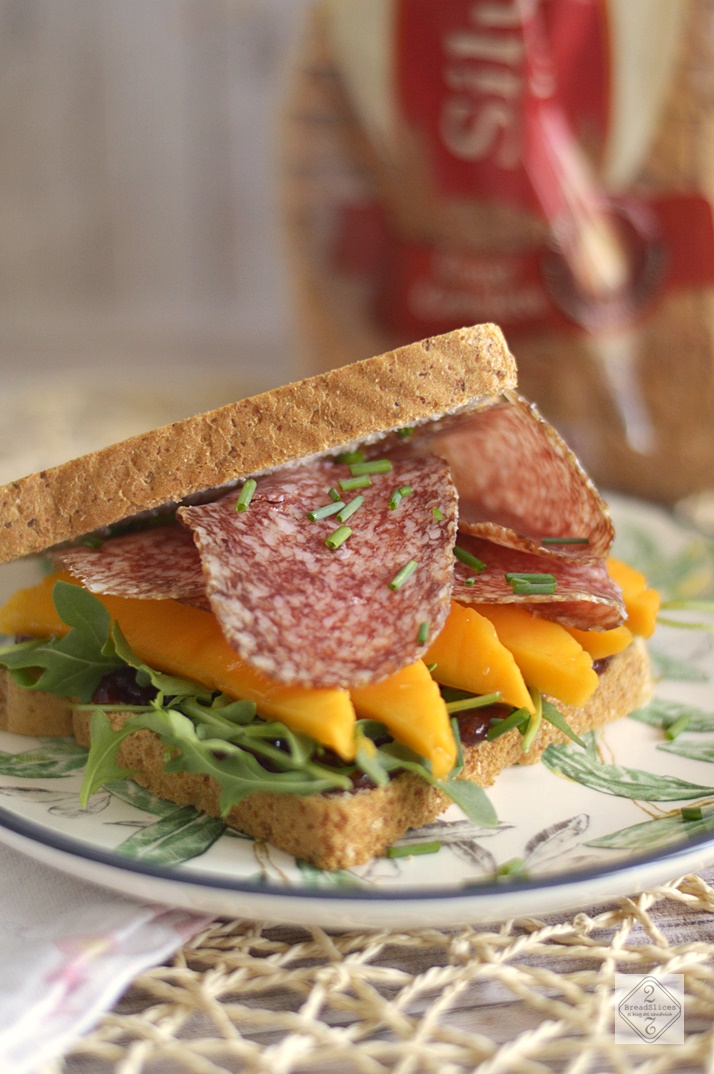 Sandwich de Salami y Mango