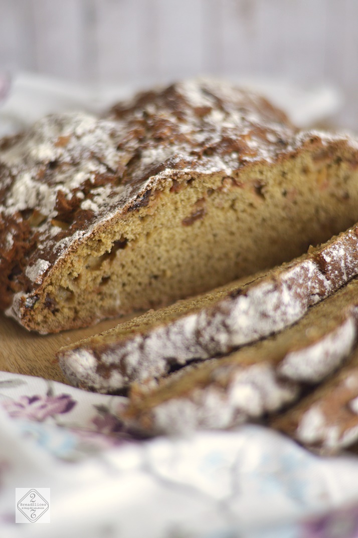 Pan de Soda con Manzana