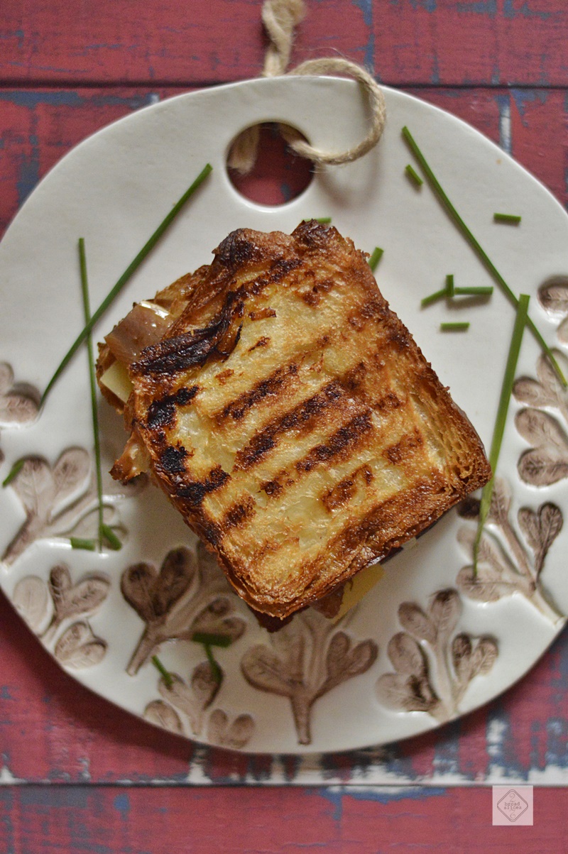 Brioche de Sardina Ahumada | 2 Bread Slices